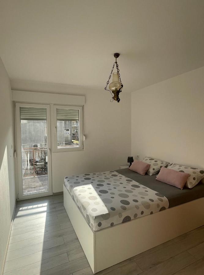 City Apartment Domagoj Omiš Exteriör bild