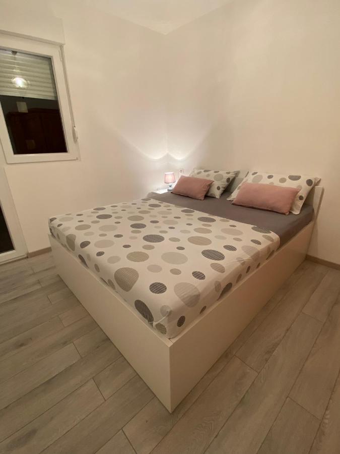 City Apartment Domagoj Omiš Exteriör bild